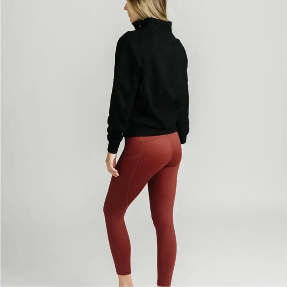 Zyia 1/4 Zip Mave Black Jacket - Picture 3 of 10